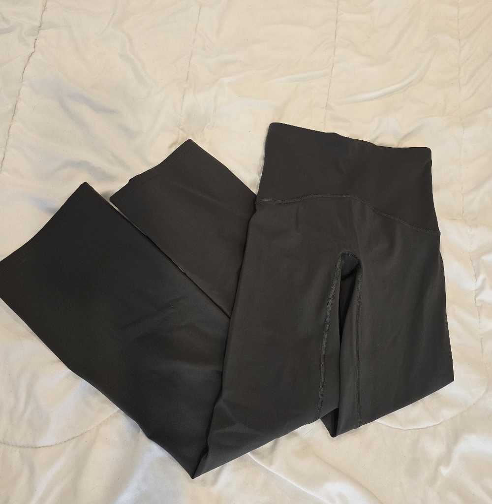 SPANX Womens SPANXshape Booty Boost Flare Pants Green Size Small